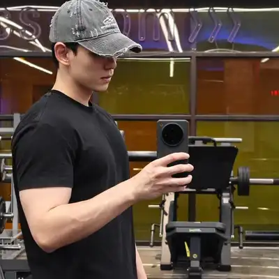 龙巧明